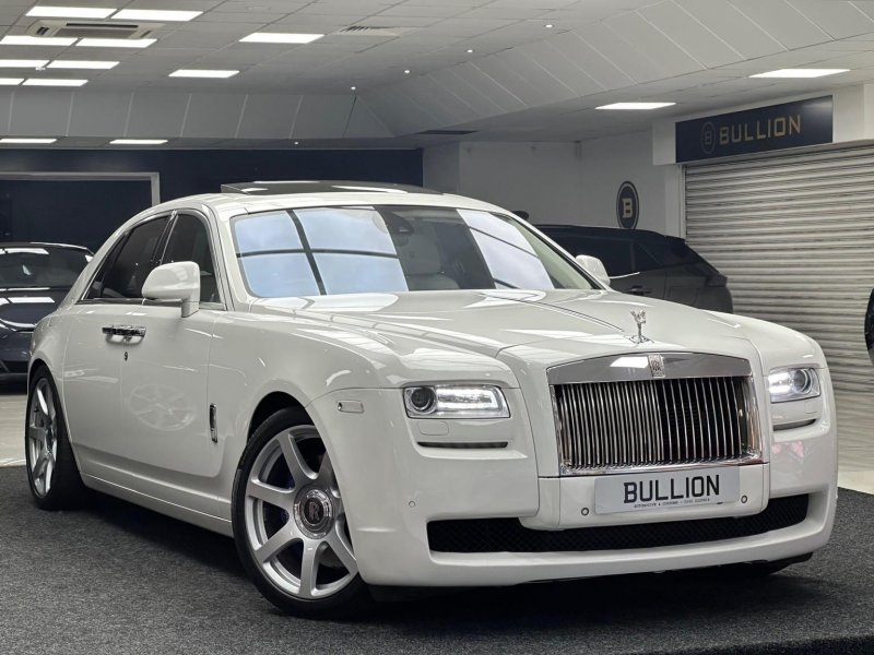 ROLLS-ROYCE GHOST