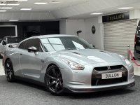 NISSAN GT-R