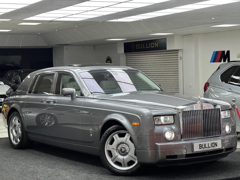 ROLLS-ROYCE PHANTOM